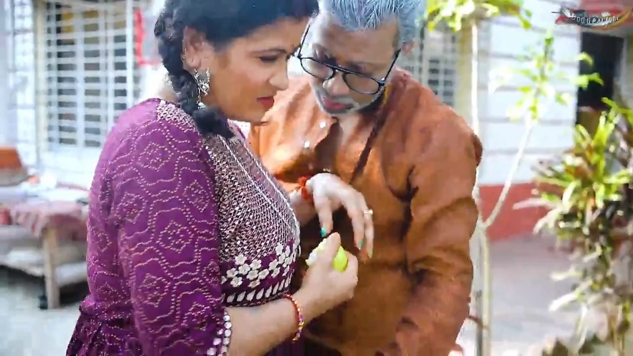 Dadaji-Rough-Hardcore-Fuck-with-Virgin-Girl-When-She-Was-Alone-Full-Movie-by-GoddesMahi.ts_snapshot_04.11.040.jpg