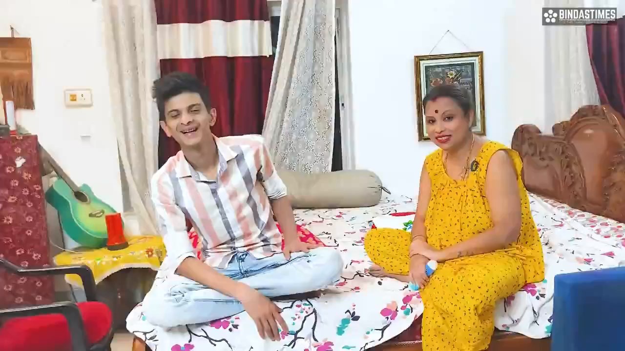 Sudipas-Sex-Vlog-on-How-to-Fuck-With-Huge-Cock-Step-Brother-and-a-Bhabhiji.ts_snapshot_02.16.539.jpg