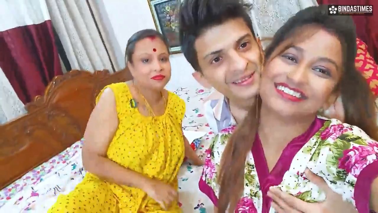 Sudipas-Sex-Vlog-on-How-to-Fuck-With-Huge-Cock-Step-Brother-and-a-Bhabhiji.ts_snapshot_04.14.115.jpg