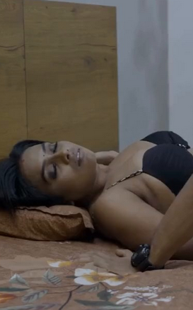 Desi Actress Model Pihu Singh Romantic Sex with her Husband on Bed 2024 720p HDRip